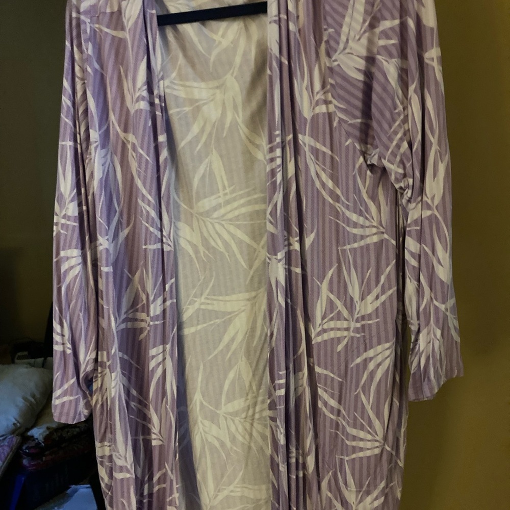 Lands' End 2 piece Lavender and White Top with Matching Cardigan - Picture 3 of 6